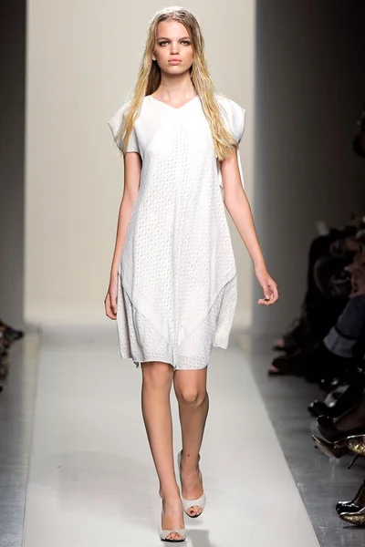 Look 35